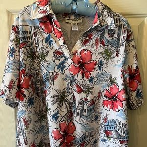 Cathy Daniels ladies short sleeve top.